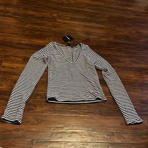 Textured Striped Crop along Sleeve Forever 21 Small